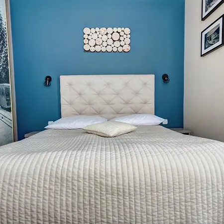 Parkowa Апартаменты *